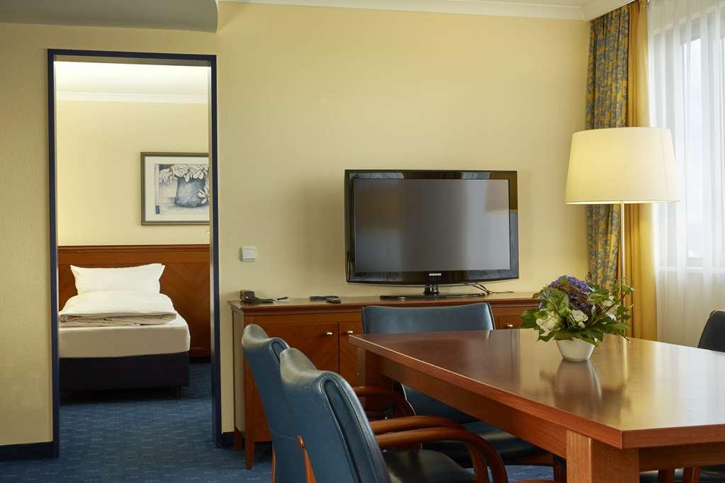 Hotel H4