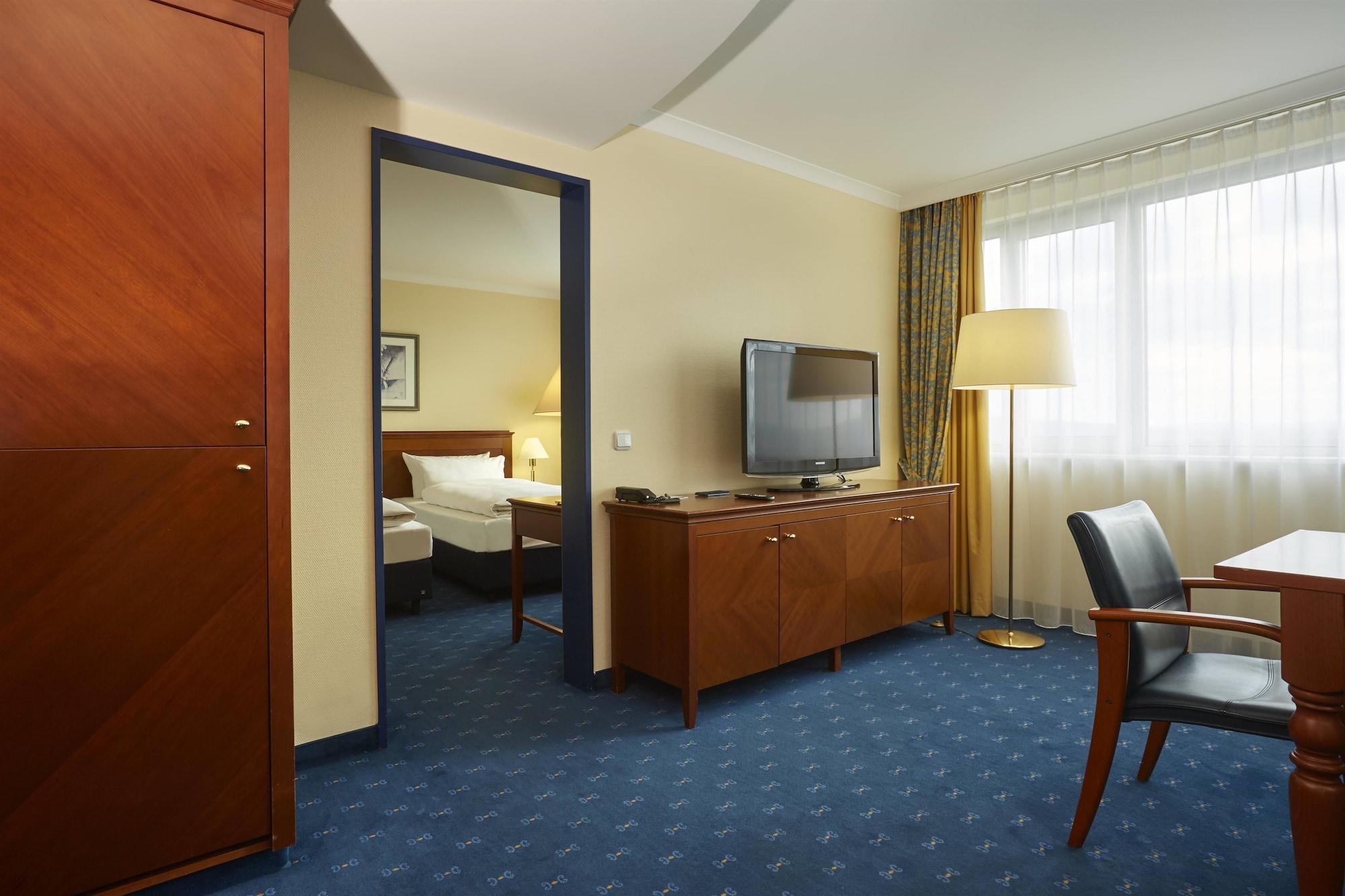 H4 Hotel