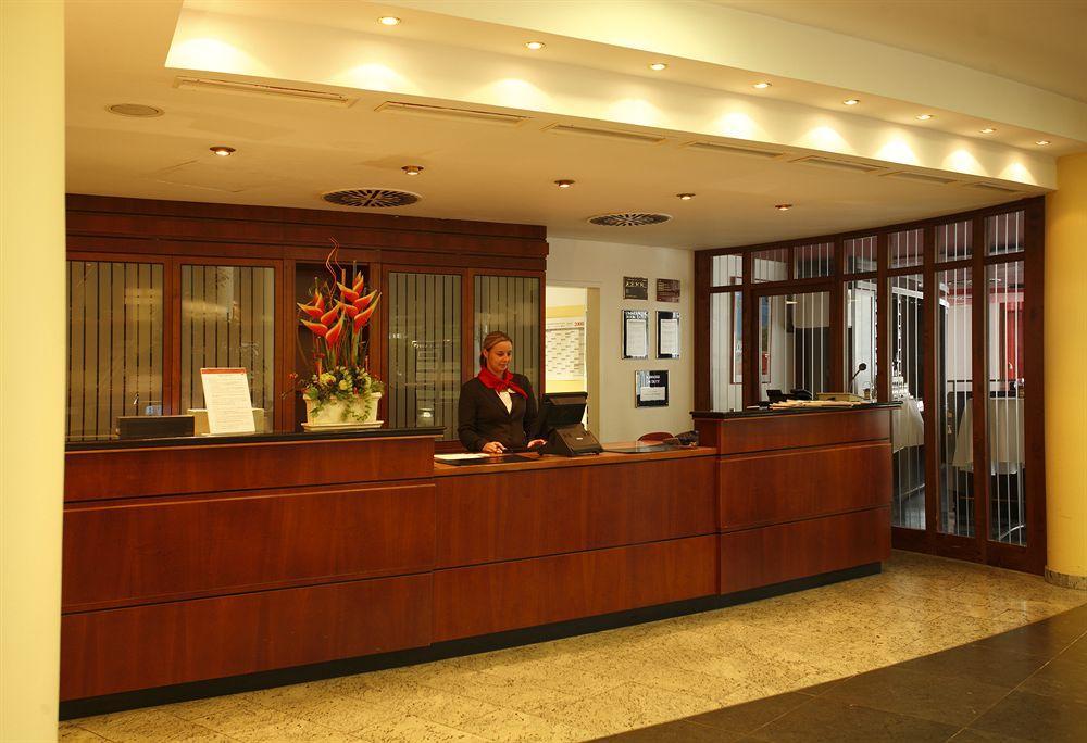 H4 Hotel