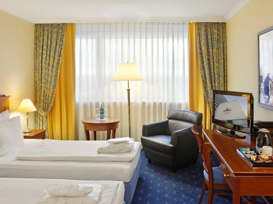 H4 Hotel