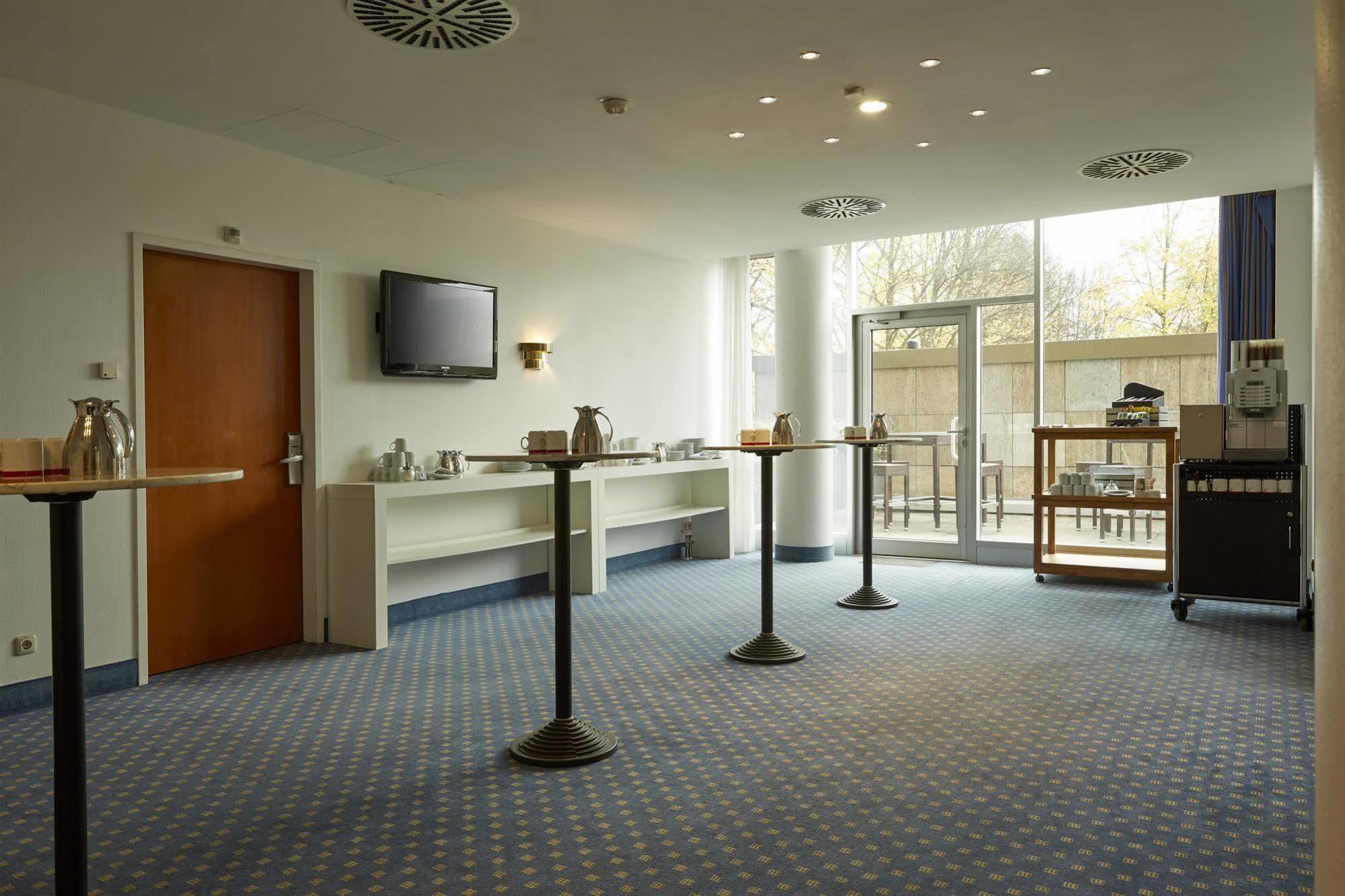 H4 Hotel